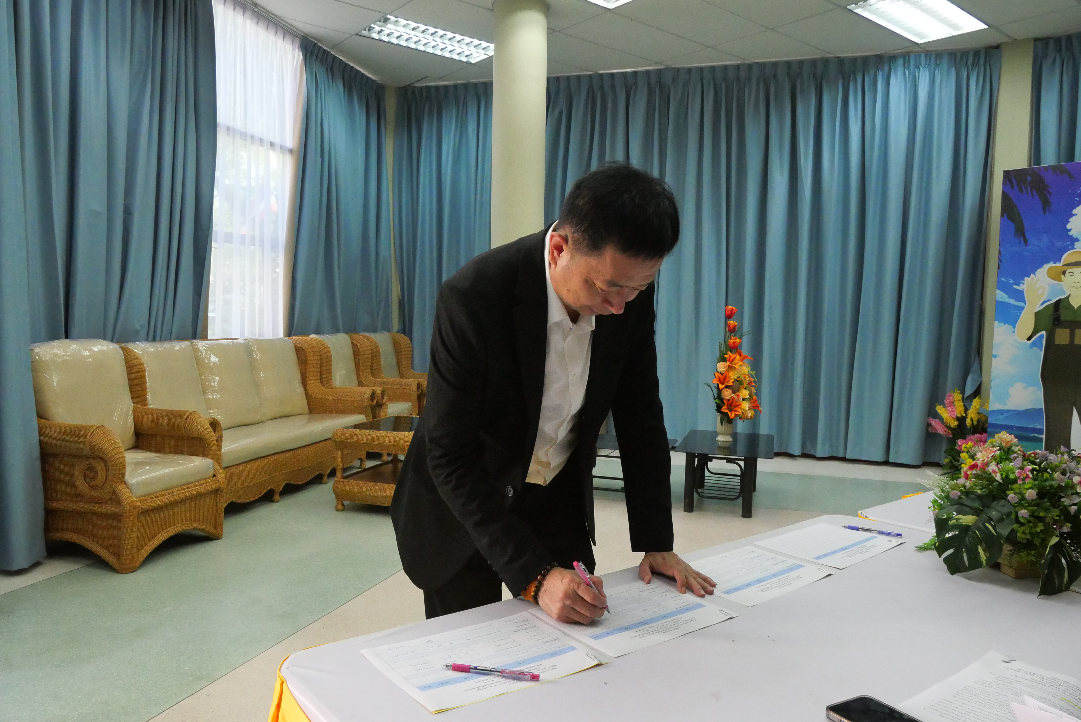 title - เลขาธิการ ส.ป.ก. เปิดการประชุม “สร้างความเข้าใจในการดำเนินโครงการและให้คำชี้แจงเกี่ยวกับการรวบรวม การเก็บข้อมูลเพื่อ ใช้ในการจัดทำแผนกำหนดตำแหน่ง เพื่อปรับปรุงการกำหนดตำแหน่งเป็นระดับสูงขึ้น ของ ส.ป.ก.”